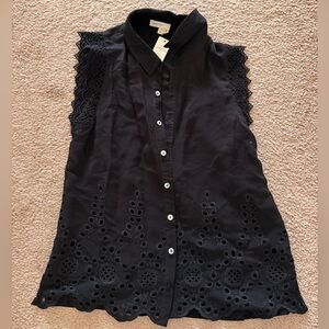 Sleeveless Eyelet Button-Front Top - Black